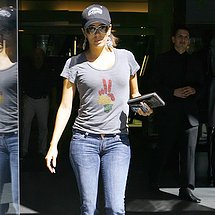 Eva Longoria fitting jeans cameltoe